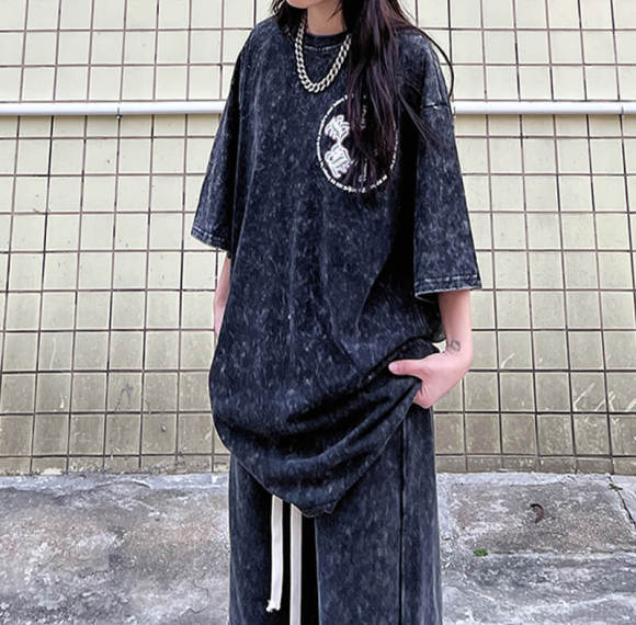 Customizable Rose Print Oversized Streetwear - 190GSM Vintage Washed and Aged Short Sleeve T-Shirt