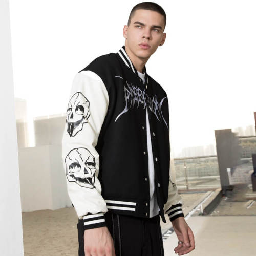 Benutzerdefinierte Totenkopf Graffiti Collegejacken | Street Style | Touches Dark Original Design Baseballjacke