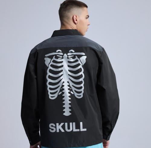 Camiseta con estampado de calavera patchwork personalizado | Camisetas de estilo urbano | Diseño original con toques oscuros