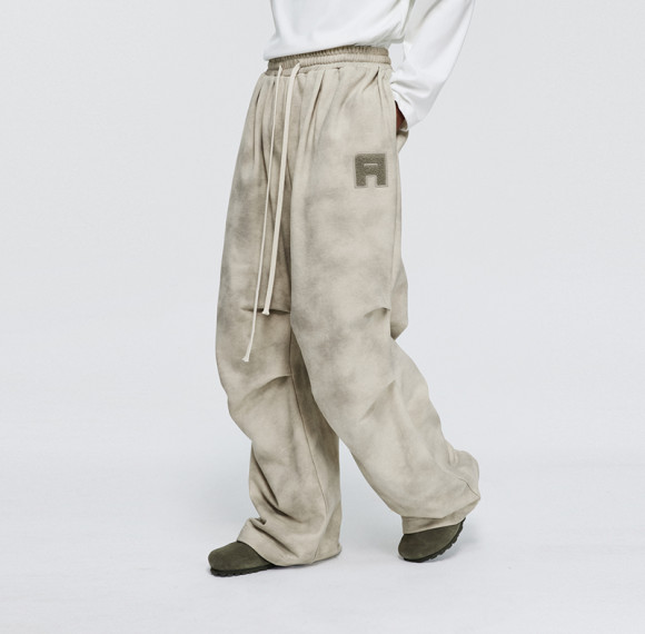 Custom Washed Pleated Casual Pants | Dark Vintage Style Casual Pants | Custom Pants Manufacturer | OEM & ODM