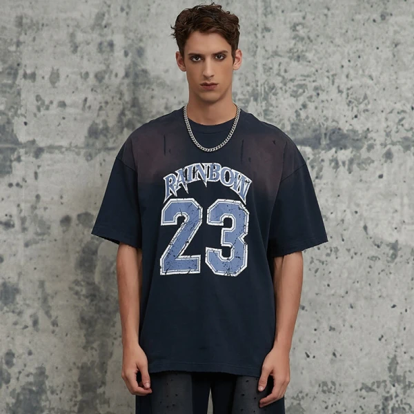 2025 Sommer Neue Sport Buchstaben Bedruckte Spray Horse Kapuzen Aged Raglan T-Shirts | Vintage Streetstyle | Streetwear T-Shirt Hersteller