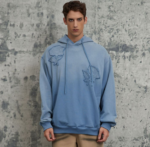 Sudadera con capucha bordada de diseño vintage urbano | Lavada con ácido y bordado aplicado