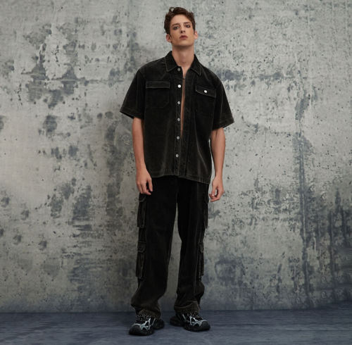 Conjunto de camisa de manga corta estilo urbano vintage, diseño original y estampado personalizado de copos de nieve en pana | Fabricante de conjuntos de camisas streetwear