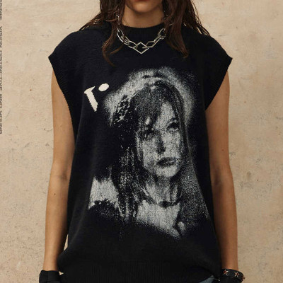 OEM Custom Winter Vintage Portrait Print Knit Sweater | Dark Street Style | Support OEM/ODM