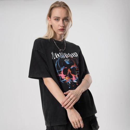 T-Shirts im dunklen Streetstyle mit kurzen Ärmeln und Totenkopf-Print | Dunkler Streetstyle | Hersteller von Streetwear-T-Shirts | Mindestbestellmenge 50 Stück