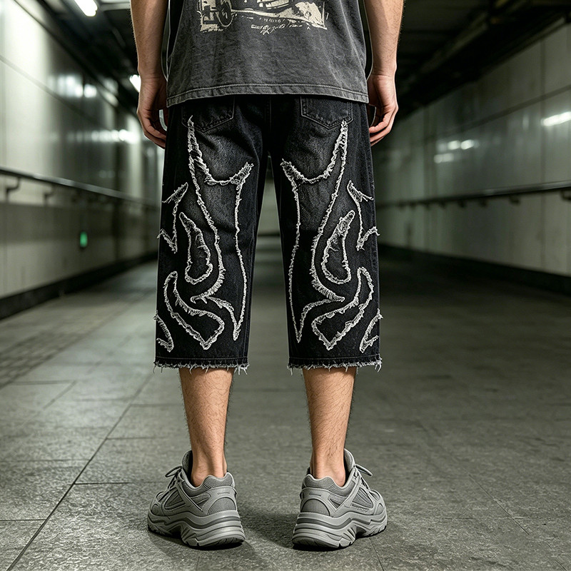 Applique Vintage Black Washed Spray Dye Cropped Pants