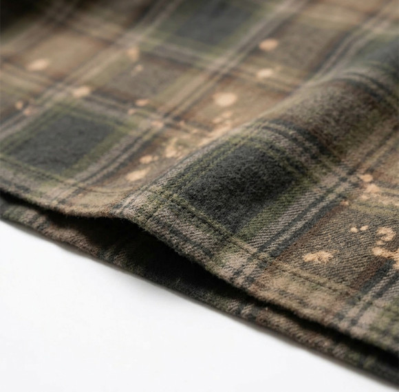 Custom 100% Cotton Vintage Streetwear Clothing Plaid Shirt — Garment Washed with Spray Dye & Patch Embroidery