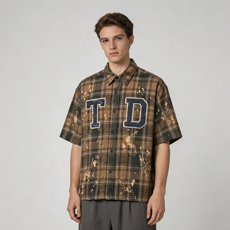 Vintage Streetwear Clothing plaid shirt - detail and application