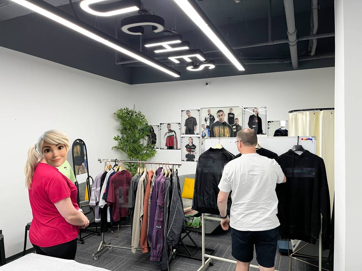 Touches Dark factory visit - New Zealand client at Dongguan garment facility