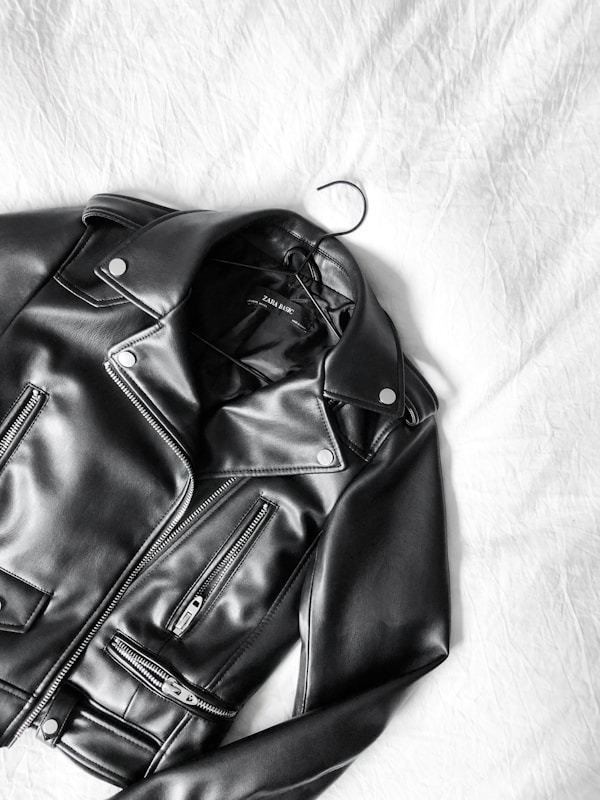 Vintage streetwear outfit with shirt