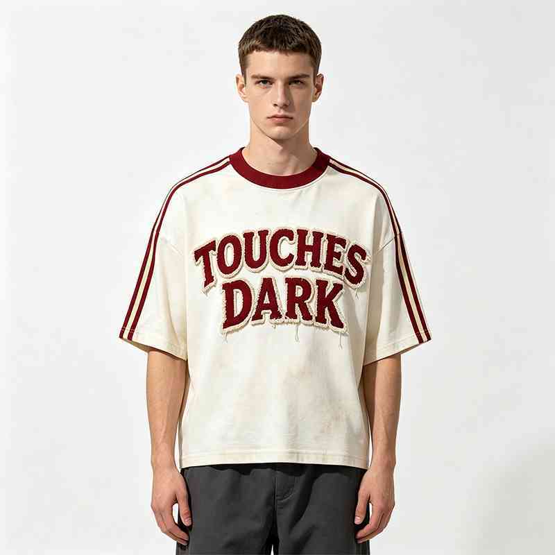 Vintage streetwear t-shirt detail 4