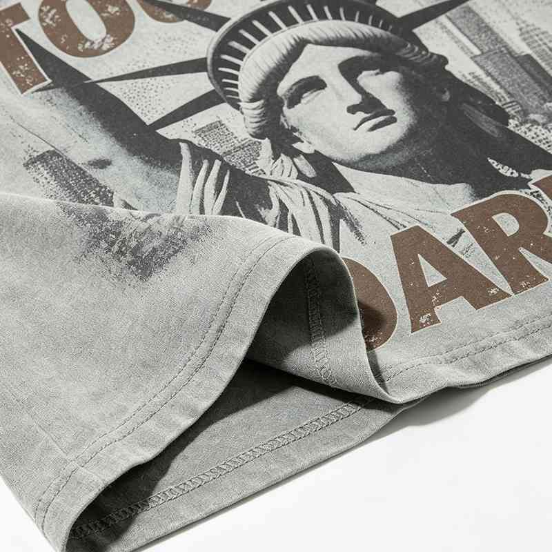 Vintage streetwear t-shirt detail 4