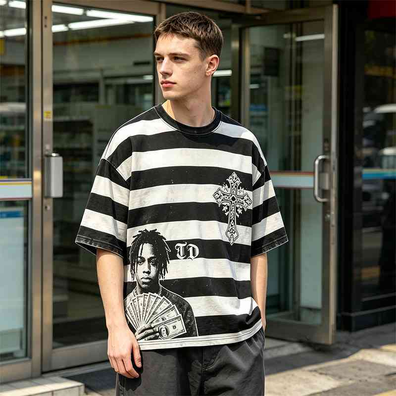 Vintage streetwear t-shirt detail 4