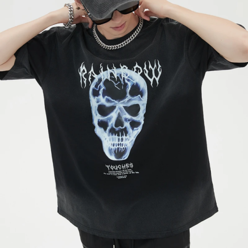 Street Fashion Goes Dark: The Rise of the Dark T-Shirt