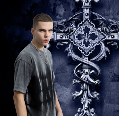 Explore the Different Necklines and Sleeve Lengths of Gothic T-Shirts