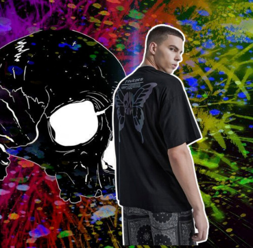 Mix Prints and Patterns with Dark T-shirts