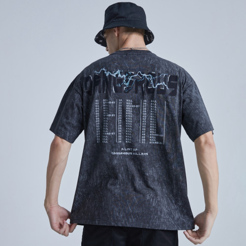 How to Choose the Perfect Dark T-Shirt for Your Body Type