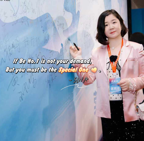 Sina's Journey to Shenzhen: Embracing Global Incrementalism for Streetwear & Vintage Fashion Growth