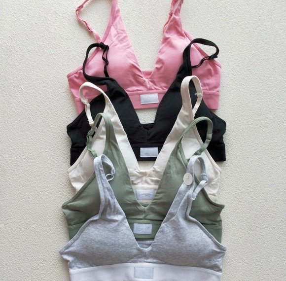 Sports Comfortable No-Wire Bra For Women | V Neck Padded Bralette | Sports Bra With Adjustable Straps