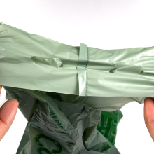 How to Seamlessly Switch to a Compostable Shopping Bag