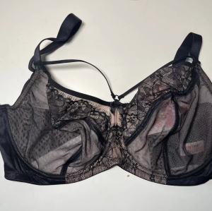 Wholesale Women's Underwire Stretch Sexy Lace Plunge Bras J K L M Plus Cup Lingeries Supplier