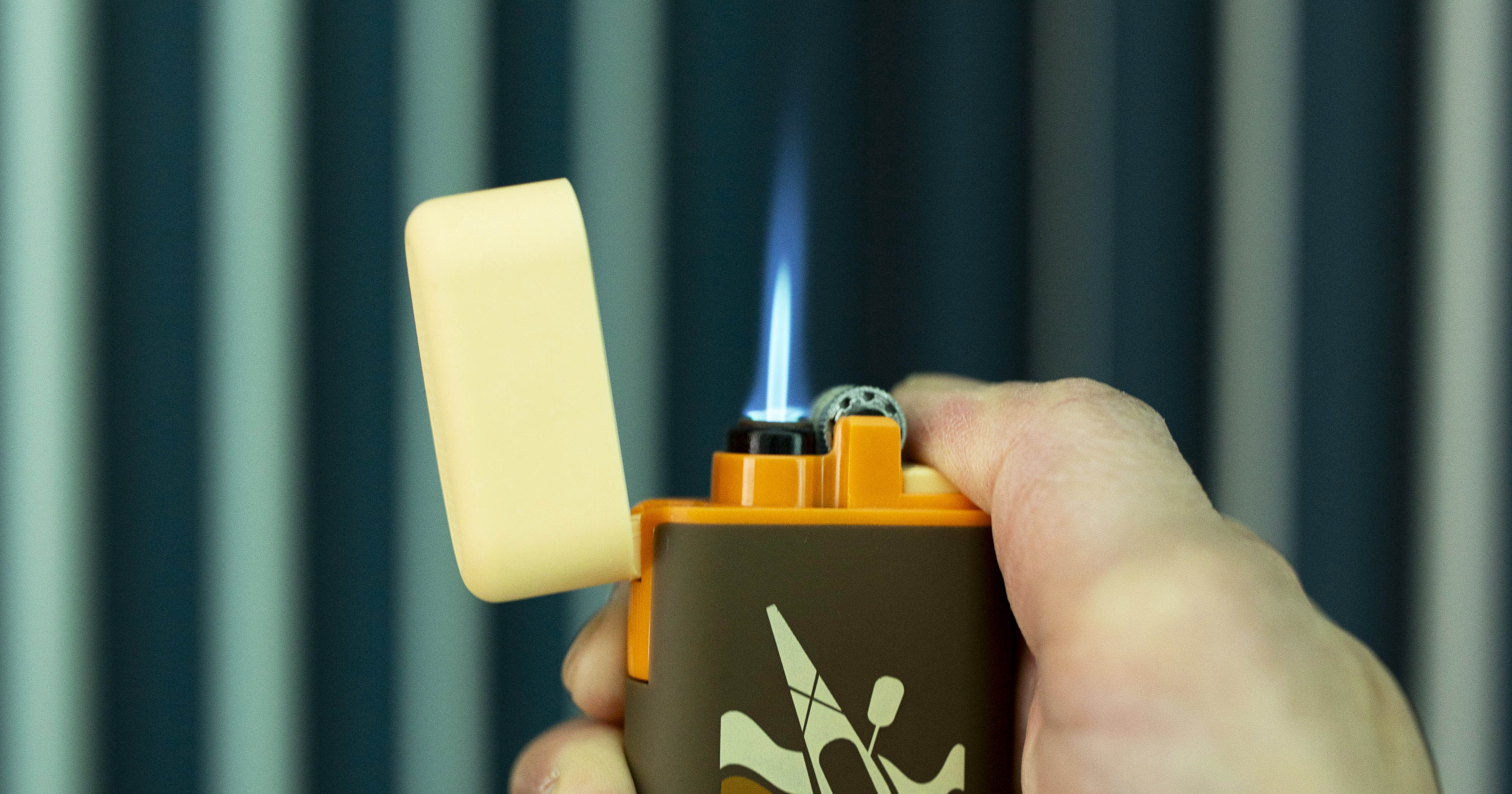 windproof lighter