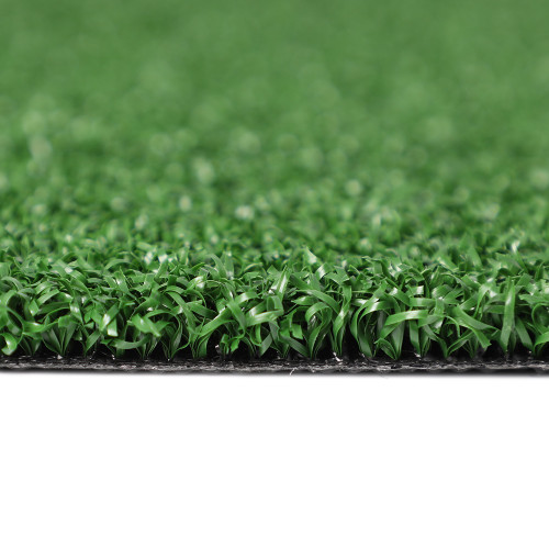 Améliorez votre jeu de golf avec du gazon artificiel haut de gamme personnalisable et des tapis de sol sportifs