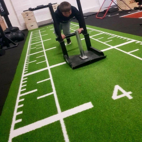 Cree el mejor entorno de fitness con césped de gimnasio personalizable: opciones OEM/ODM disponibles