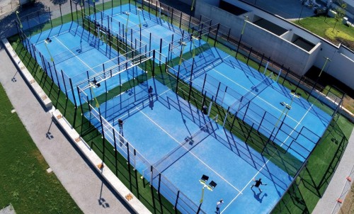Custom Size Panoramic Padel Court with Full View Glass Wall for Tournaments and Training