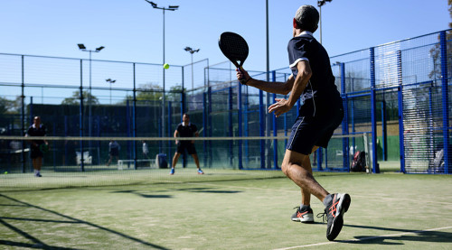 Factory Price Panoramic Padel Court with UV Resistant Grass and Durable Steel Structure