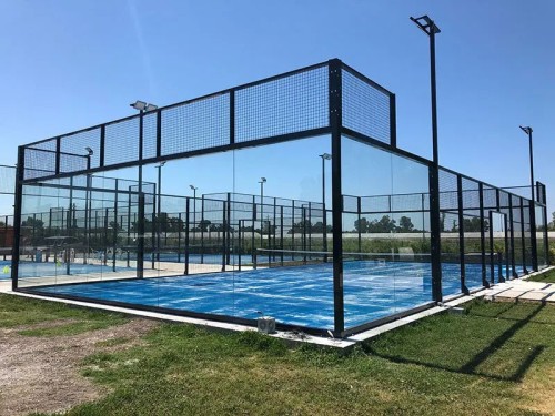 Outdoor Durable Panoramic Padel Court with Color Customized Grass and Branding Options