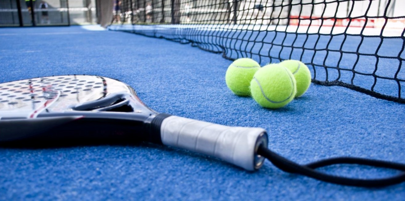 how to build a padel court