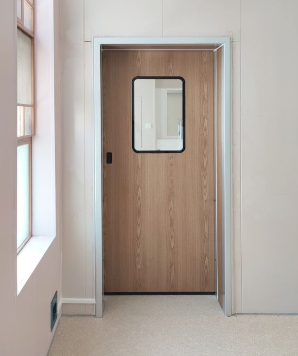 BC1733 single olate painted free door