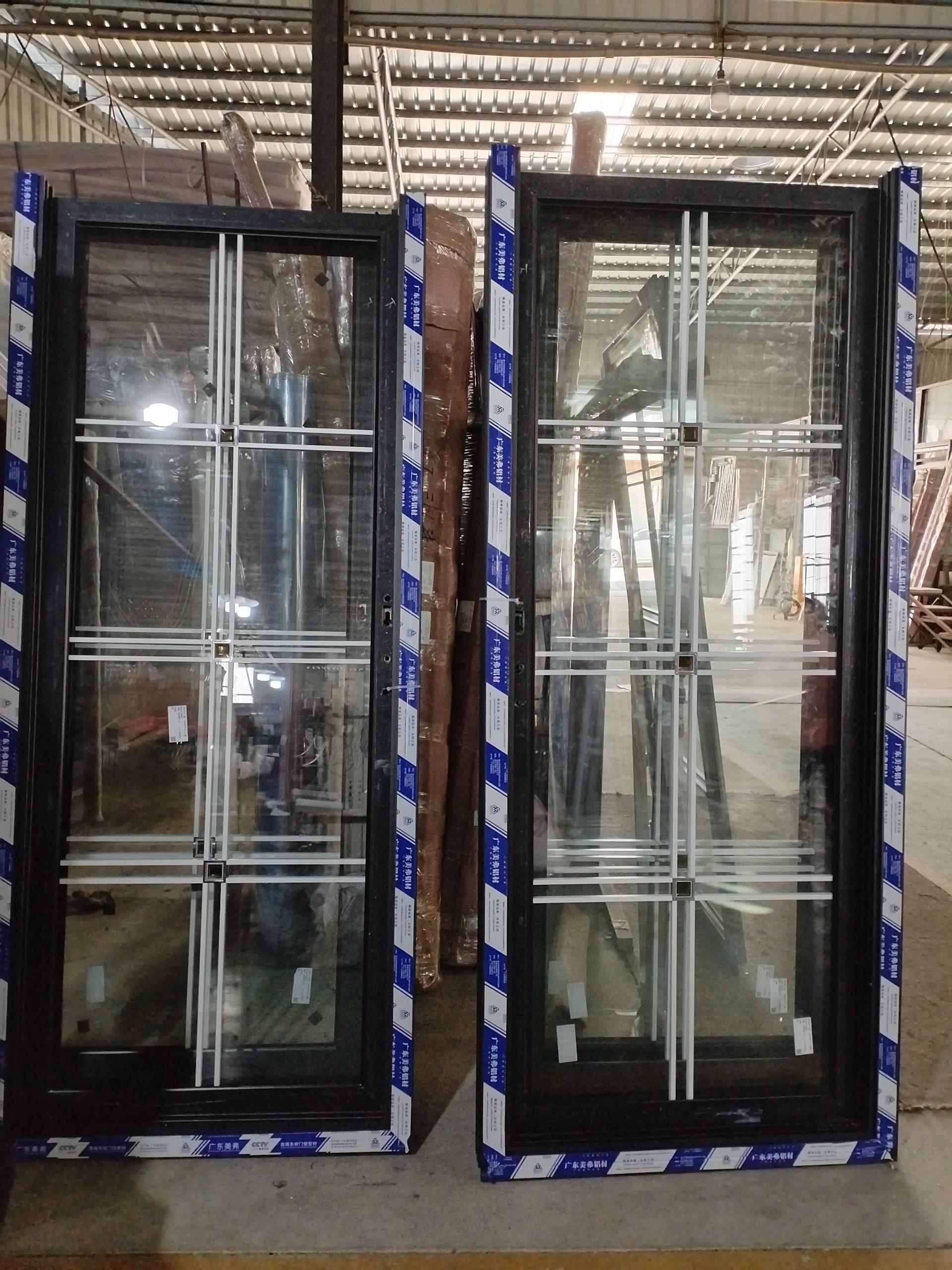 BC2099-110 series 1.4 swing open single casing door