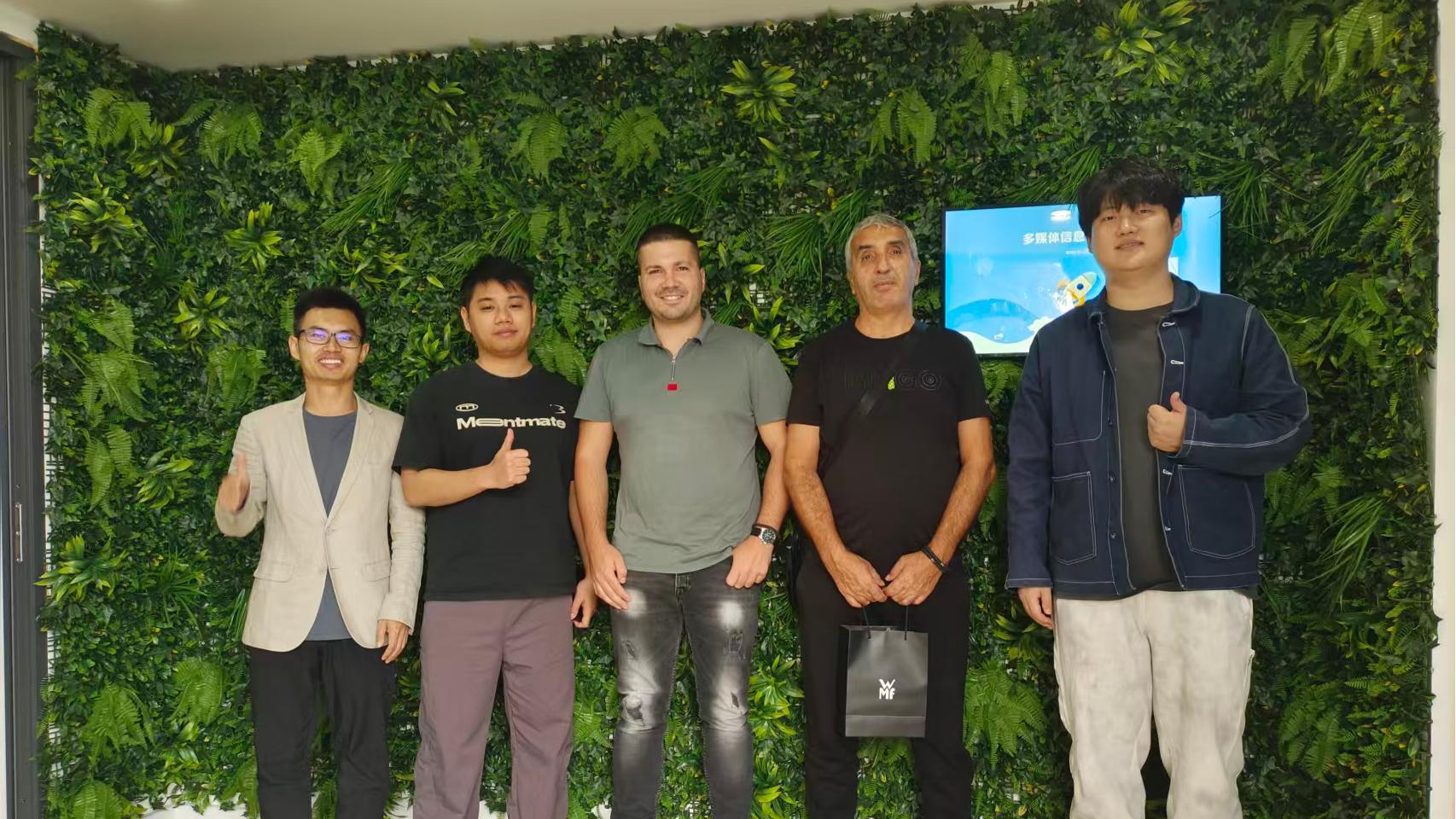 Изучите дверные решения для развития нового бренда