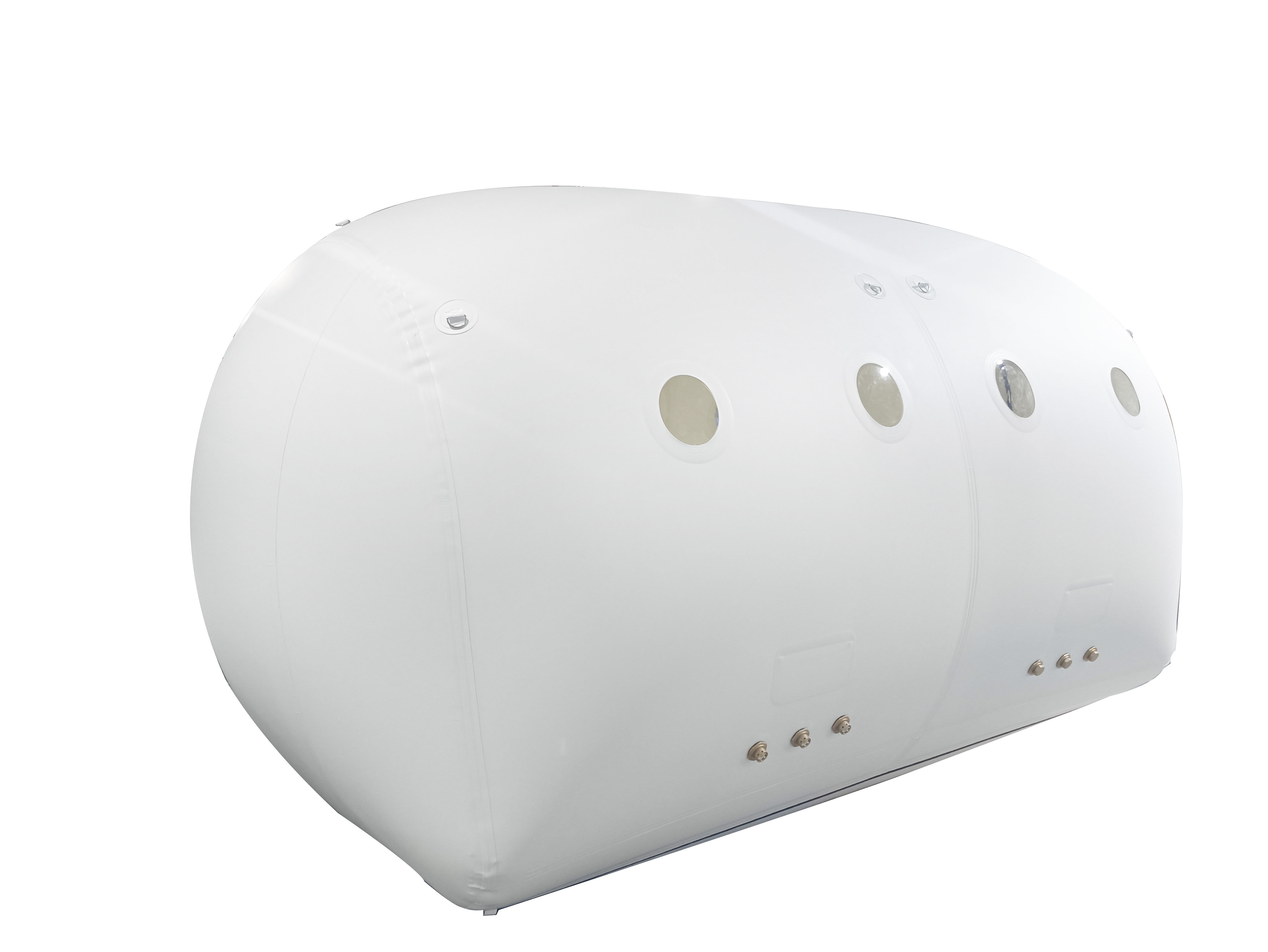 Arched hyperbaric oxygen chamber