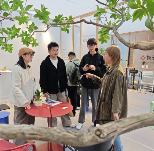 WINBALANCE from Qingdao Unveils Italian-Designed Products at Qingdao International Furniture Fair, Igniting a Health Craze in Commercial Spaces