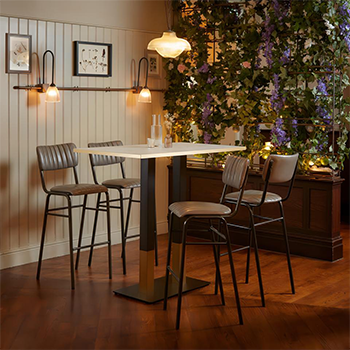 Double-color table base in the British restaurant industry charm upgrade