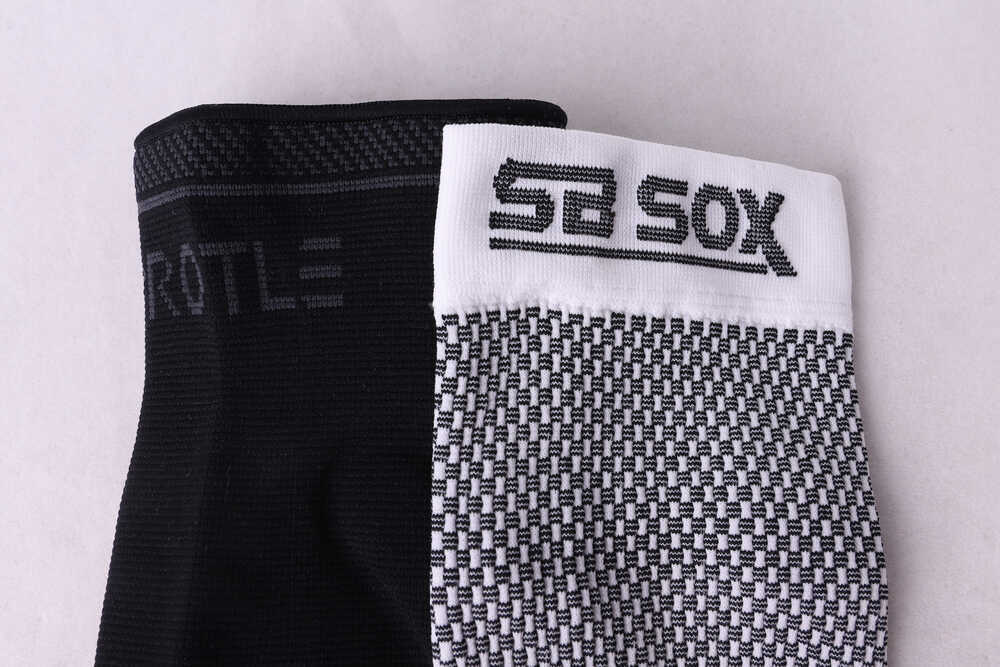 Custom Jacquard Logo of Sports Protective Gear