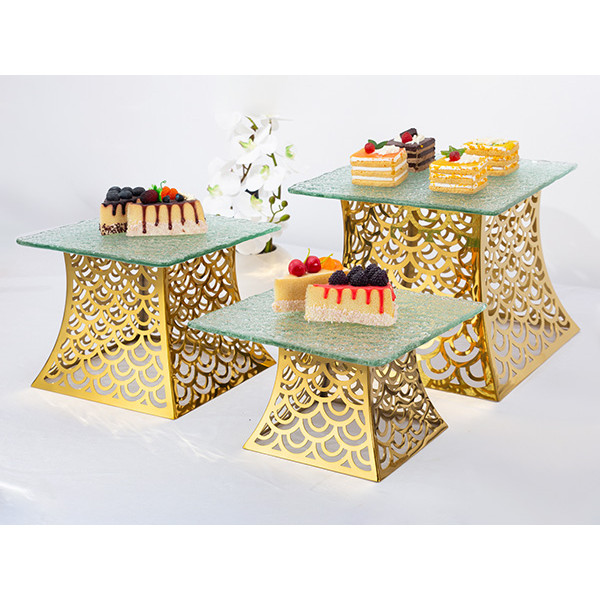 Shine and Serve: Why the PYEIN® Fish Scale Dessert Stand Is a Game-Changer in Hotel Buffet Displays