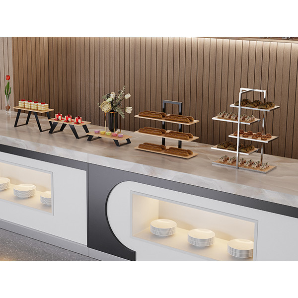 قوة طاولة البوفيه المصممة جيدًا: تعزيز تجربة الضيوف باستخدام حوامل العرض الخشبية والمعدنية