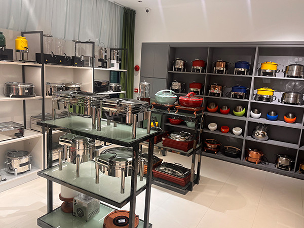 Professional Chafing Dish Heater & Cookware Showroom Display