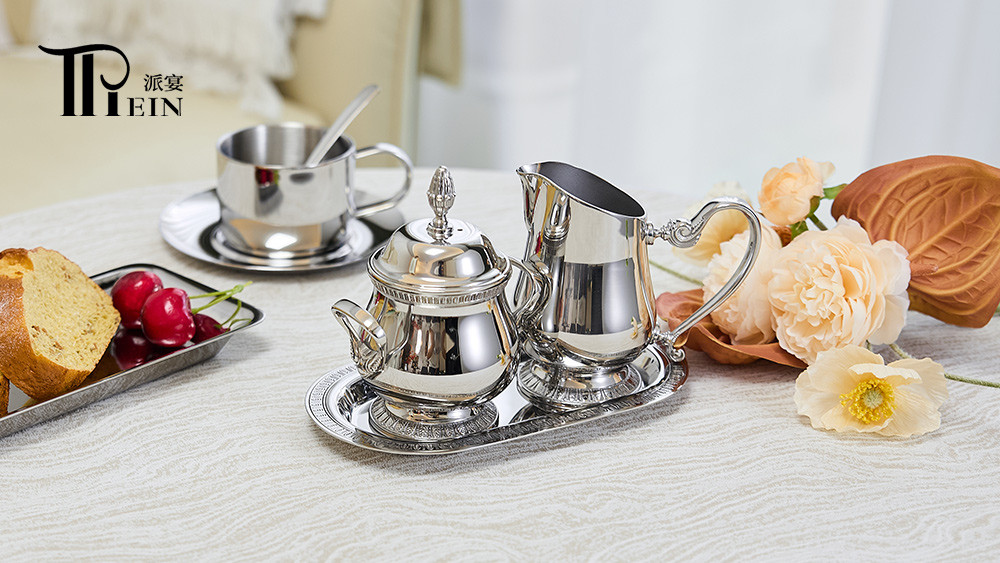 tabletop creamer and sugar set