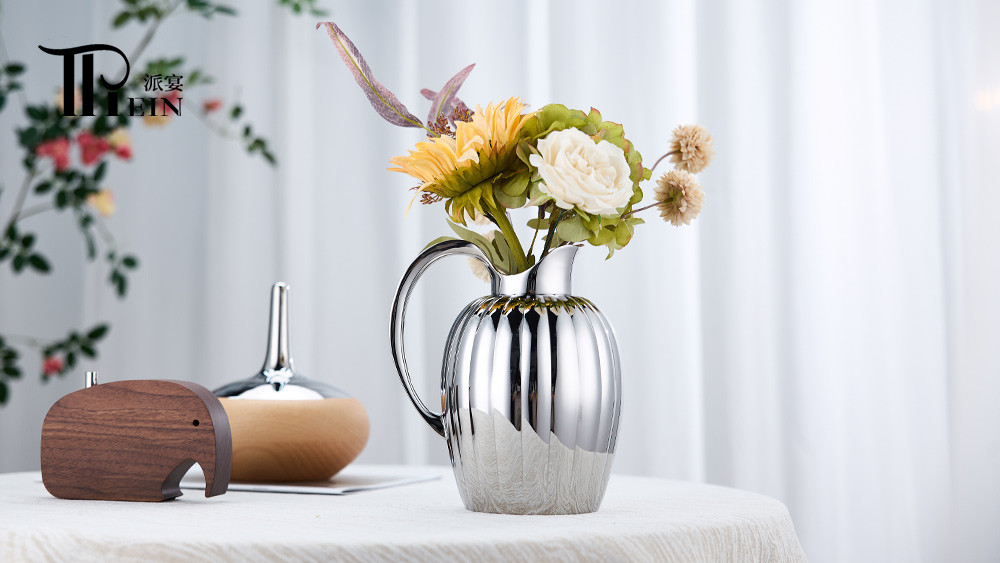 buffet table decoration vase