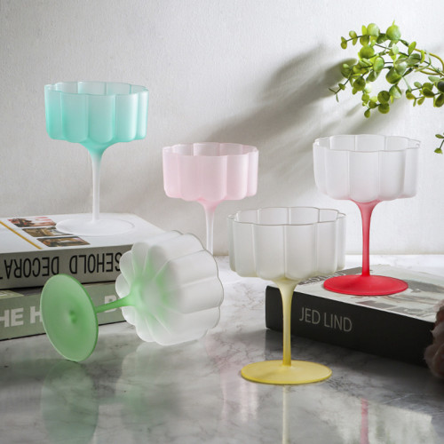 OEM Cheap Bulk Kitchen Colorful Martini Cocktail Glass Cute Ribbed Goblet Cups Cocktail Glasses