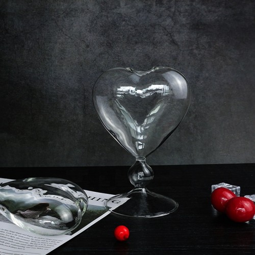 Home kitchen hot selling products for 2024 heart shot glass cocktail glass restaurant customised