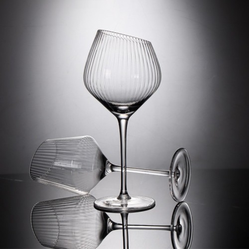 New product ideas 2024 bevel oblique cut ribbed goblet best selling modern red colored wine glasses