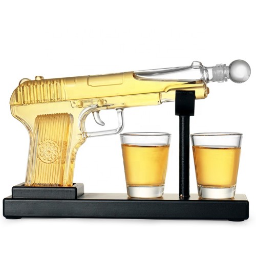 2024 Hot selling High Borosilicate Glass Decanter Set Custom Gun Glass Decanter with 2 Glasses