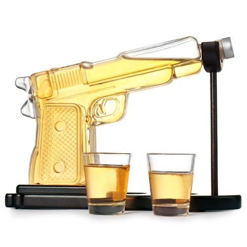 Hot Popular Pistol decanter set with 2 glass Whiskey Decanter Set glass whiskey bottle gun decanter