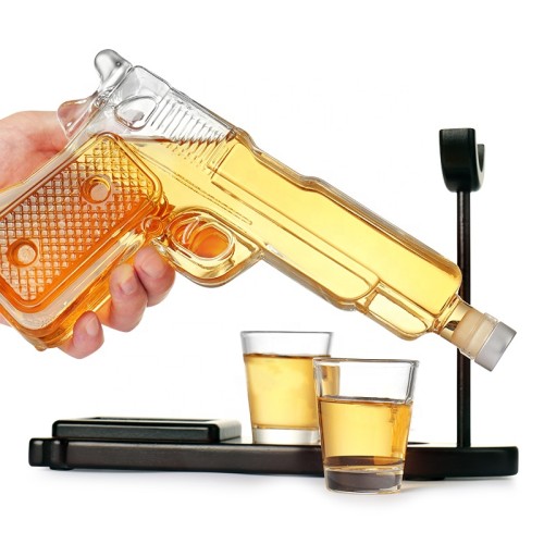 Hot Popular Pistol decanter set with 2 glass Whiskey Decanter Set glass whiskey bottle gun decanter